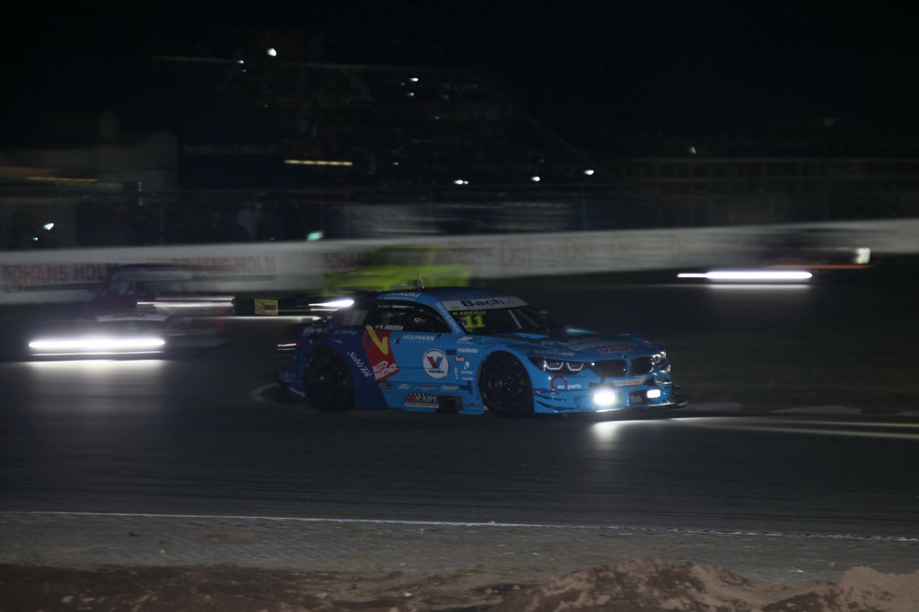 Martin Andersen kørte lørdag aften over målstregen som vinder af Padborg Park Nightrace
(Foto: Henning Smed)